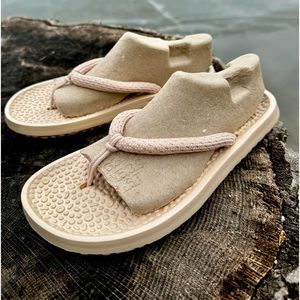 Allbirds Sugar Zeffer 2 Flip Flops. NEW Sz.8 Lux Beige.